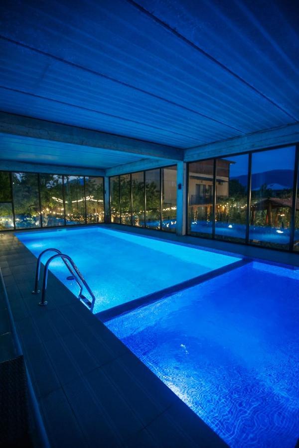 Vineyard Hotel & Winery Napareuli エクステリア 写真