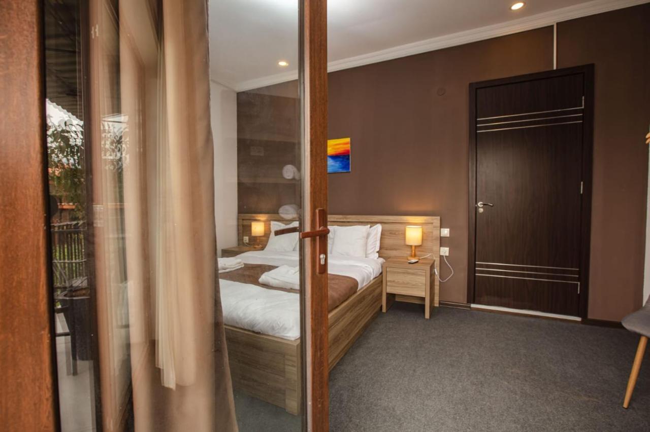 Vineyard Hotel & Winery Napareuli エクステリア 写真