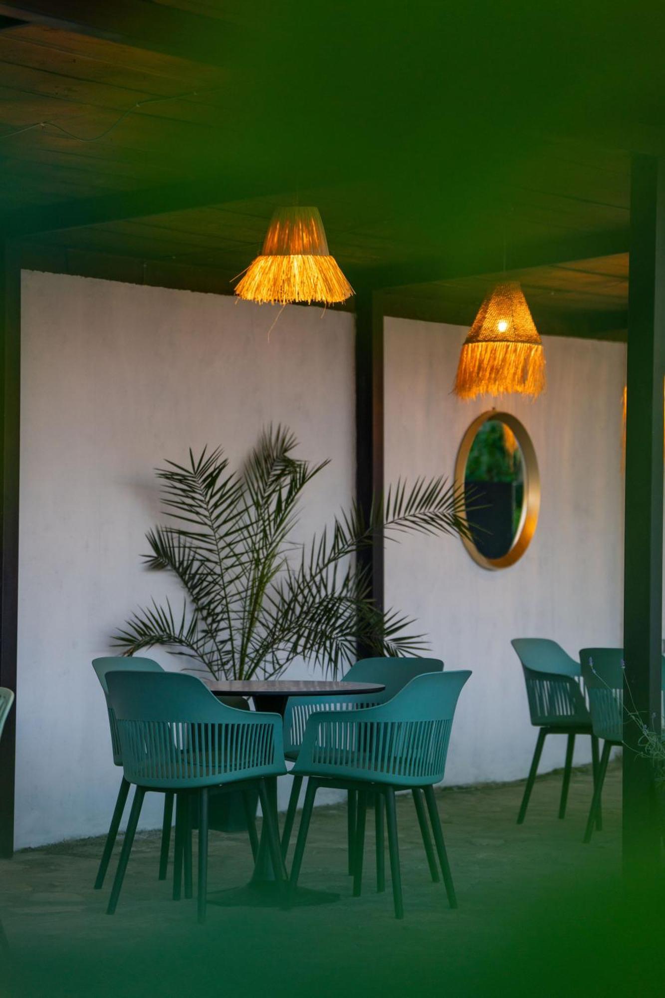 Vineyard Hotel & Winery Napareuli エクステリア 写真