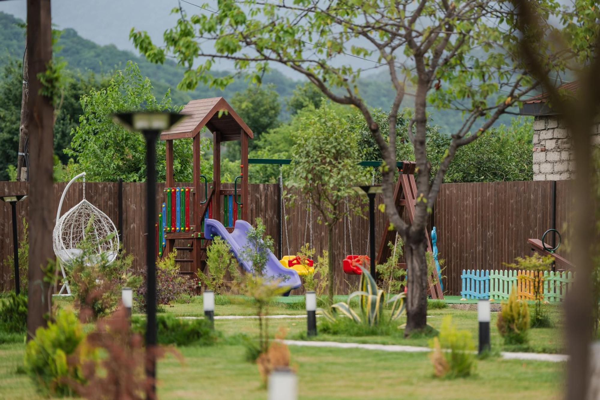 Vineyard Hotel & Winery Napareuli エクステリア 写真